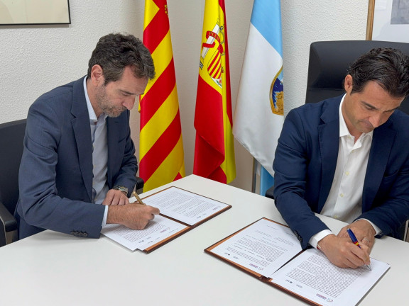 FIRMA CONVENIO ÀPUNT - HABANERAS 1