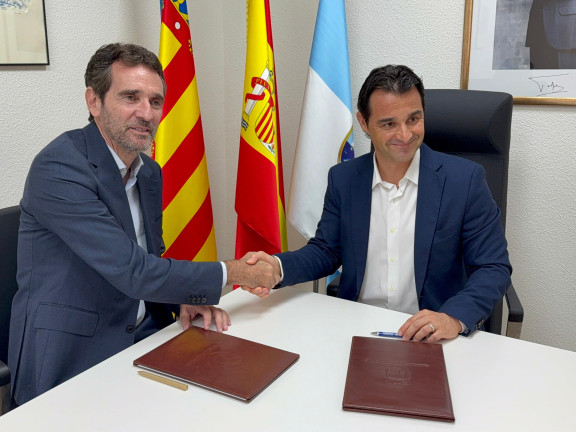 FIRMA CONVENIO ÀPUNT - HABANERAS 2