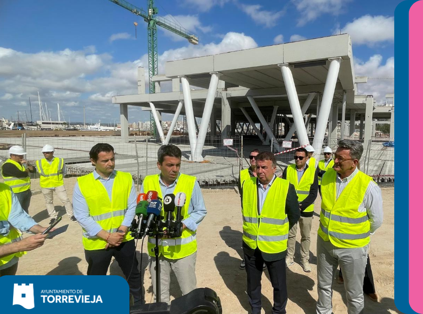 El presidente de la Generalitat visita las obras de reurbanización del puerto de Torrevieja