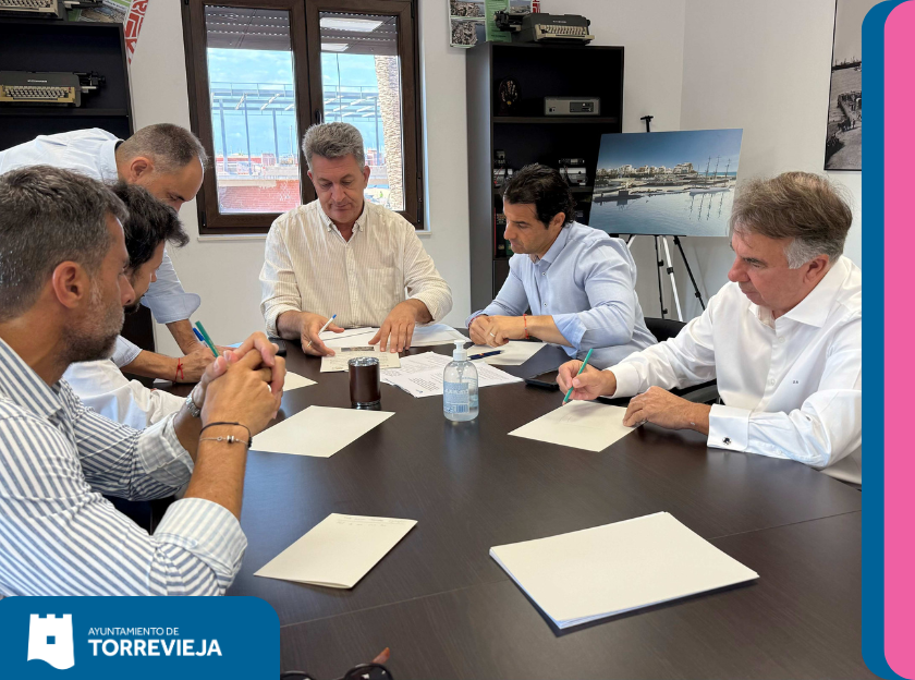 El Alcalde y el conseller de Infraestructuras visitan las obras del recinto portuario