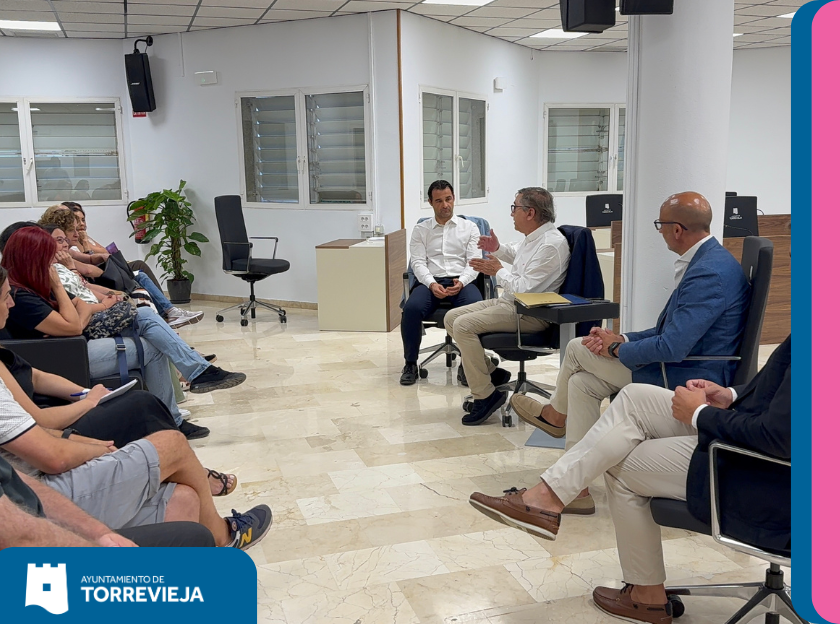 EL CONSELLER DE EDUCACIÓN Y EL ALCALDE SE REÚNEN CON LOS REPRESENTANTES DE LAS AMPA DE TORREVIEJA Y DE LA FAPA GABRIEL MIRÓ