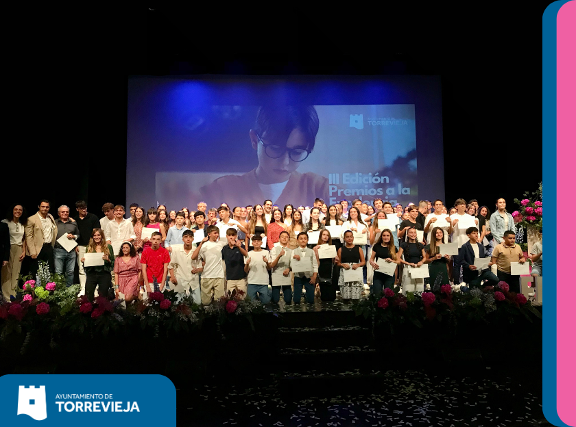 El Ayuntamiento reconoce a 103 jóvenes de Torrevieja su esfuerzo y superación con los Premios de Excelencia Académica 1