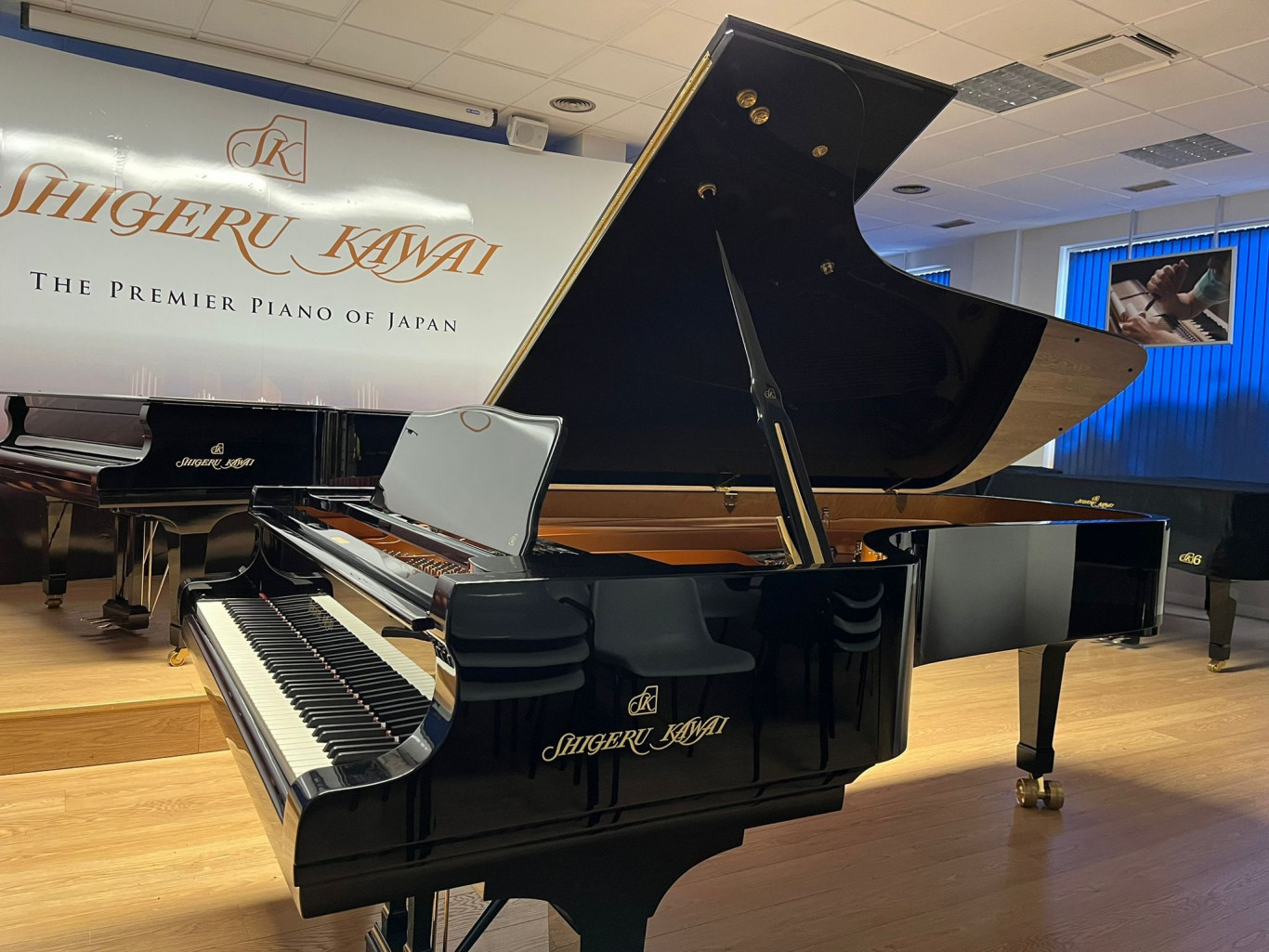 The Municipal Institute of Culture acquires a grand piano for concerts at  the International Auditorium | Ayuntamiento de Torrevieja