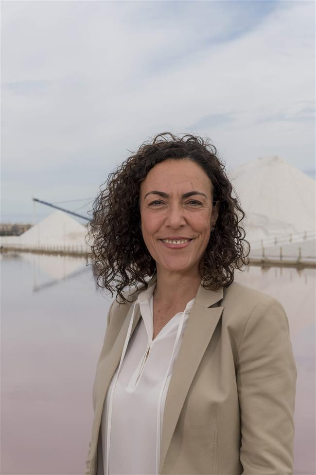 Dña.Rosario Martínez Chazarra